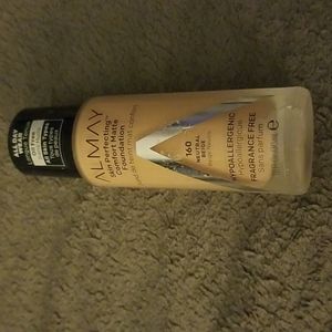 Almay Skin Perfecting Comfort Matte Foundation 160 Neutral Beige